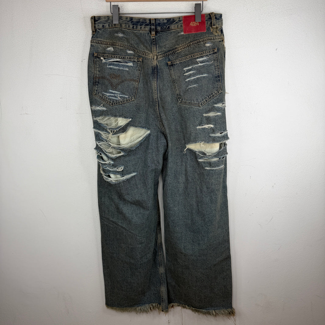 424 Big Daddy Distressed Jeans