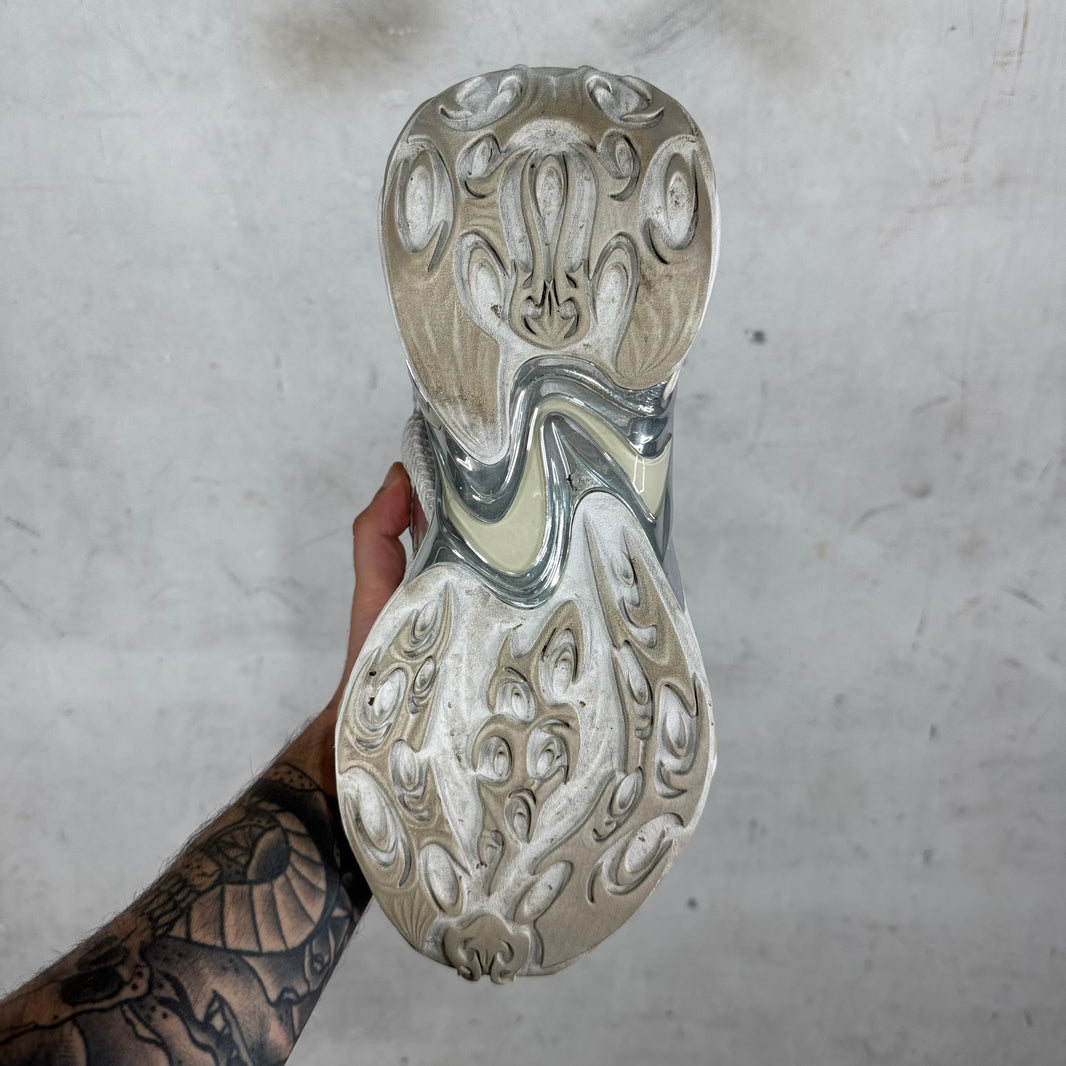Type Various Zero White/Silver Sneaker