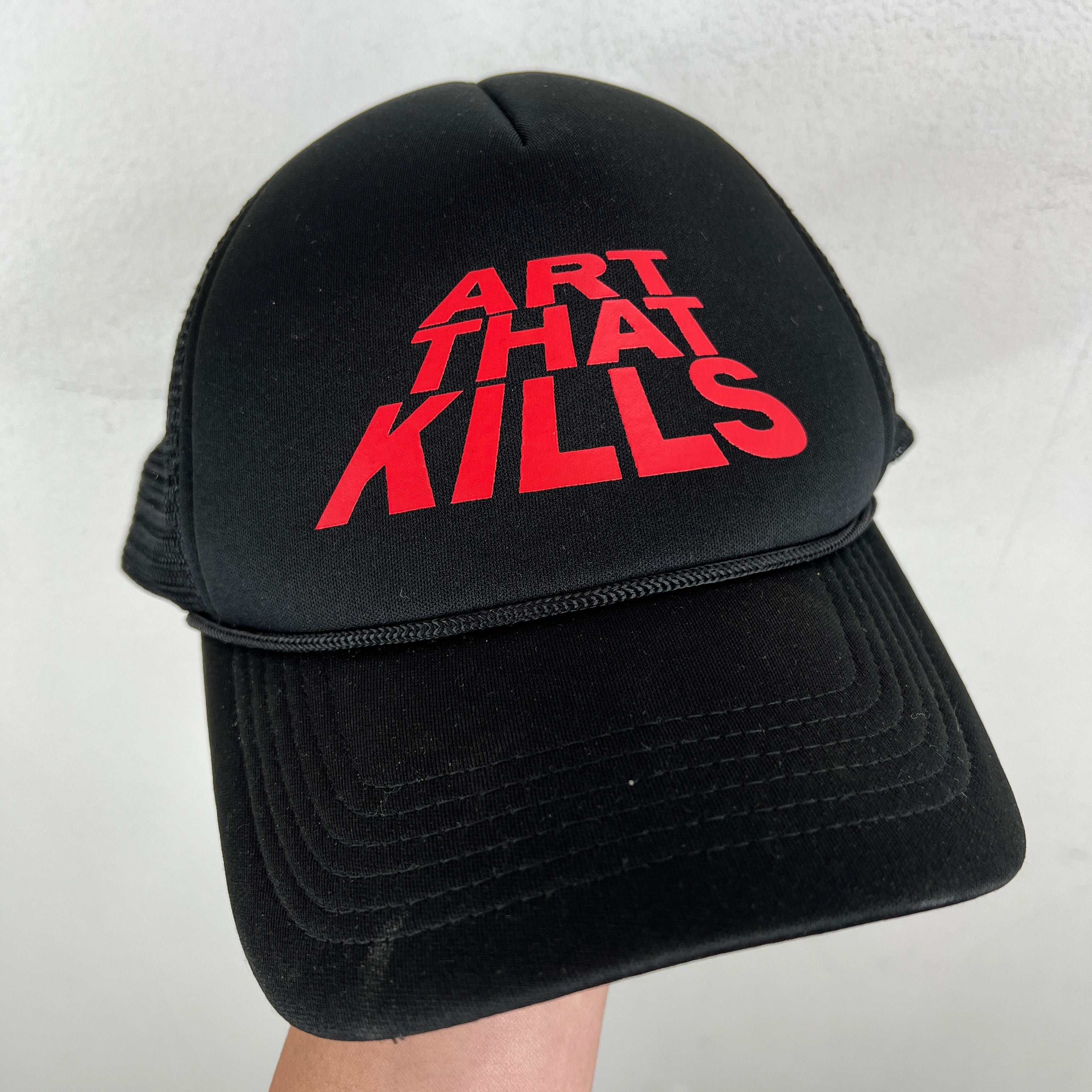 GALLERY DEPT. ギャラリーデプト ART THAT KILLS トラッカーキャップ メッシュ ブラック Gallery Dept Art That Kills Trucker Hat – www.Lukes.store