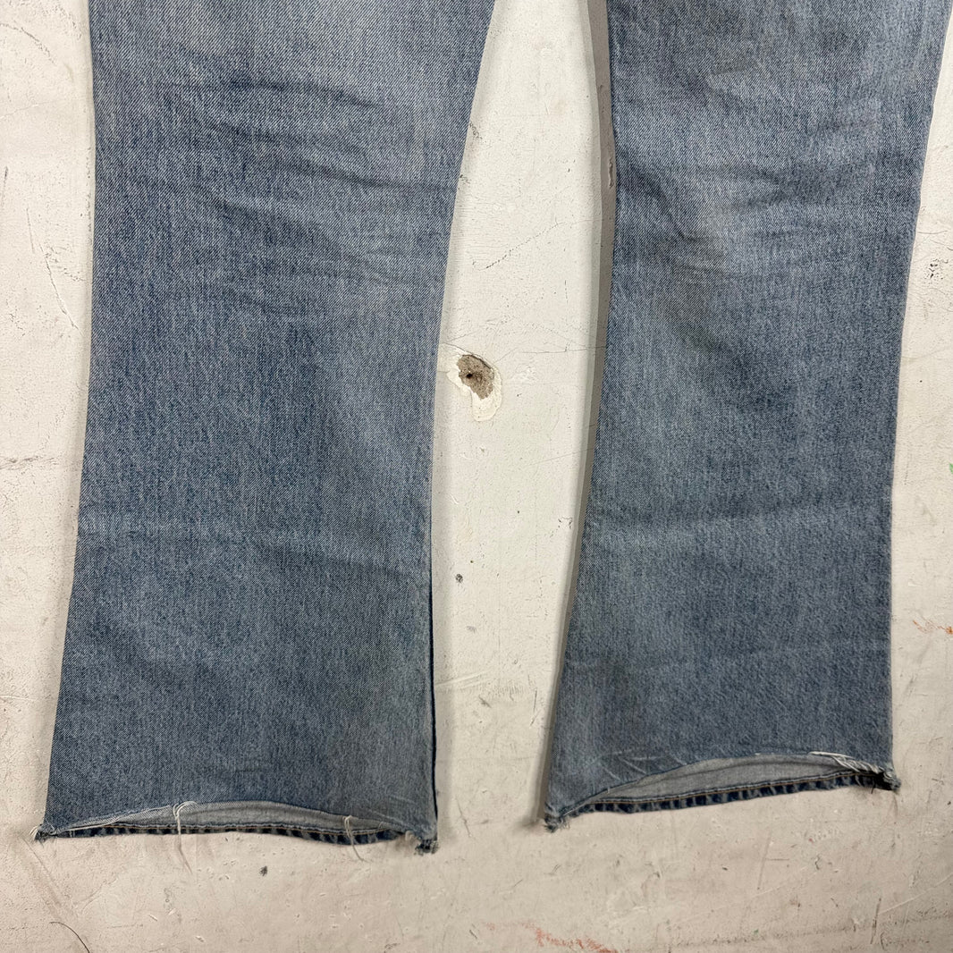 Celine Flared Lightwash Jeans