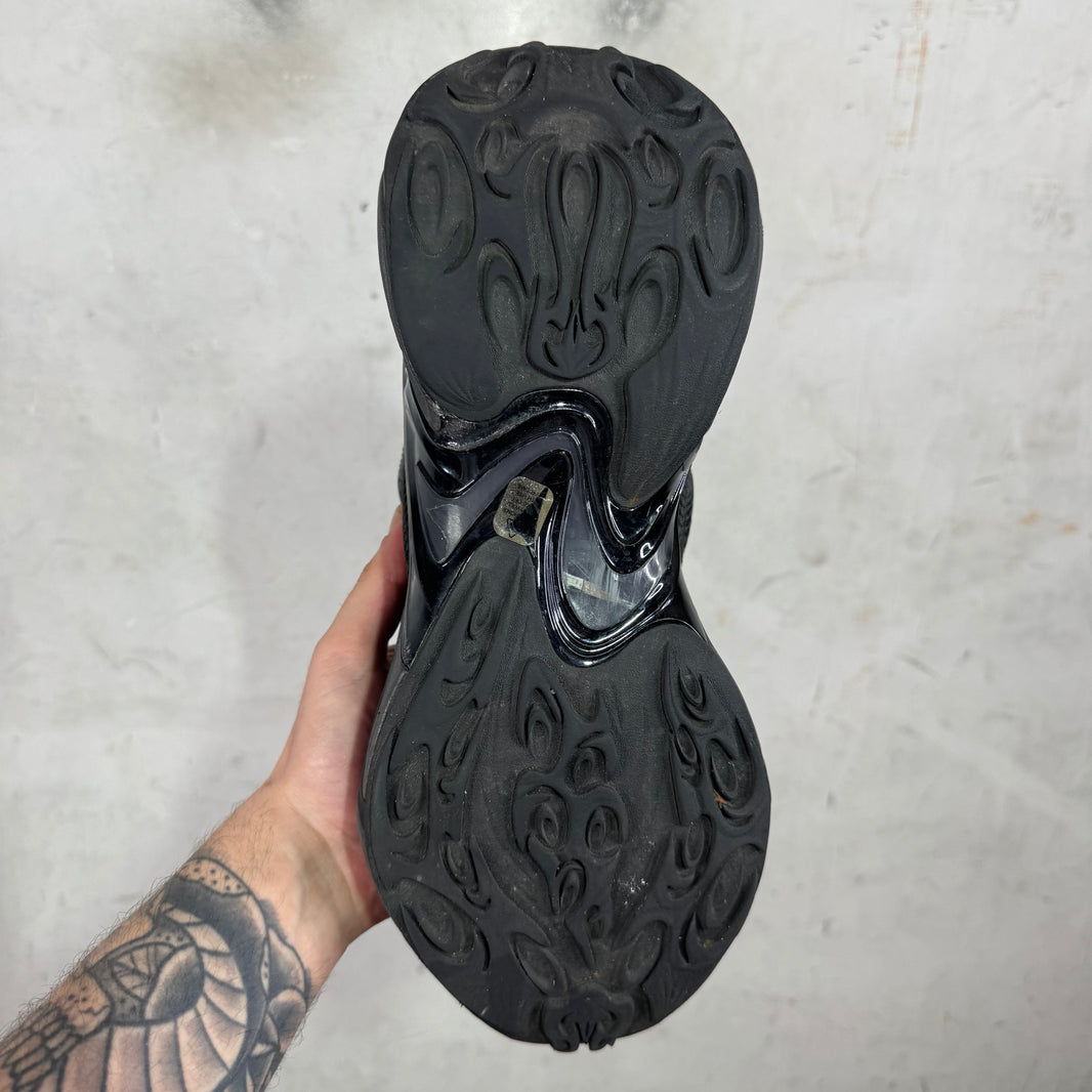 Type Various Black Zero Sneakers