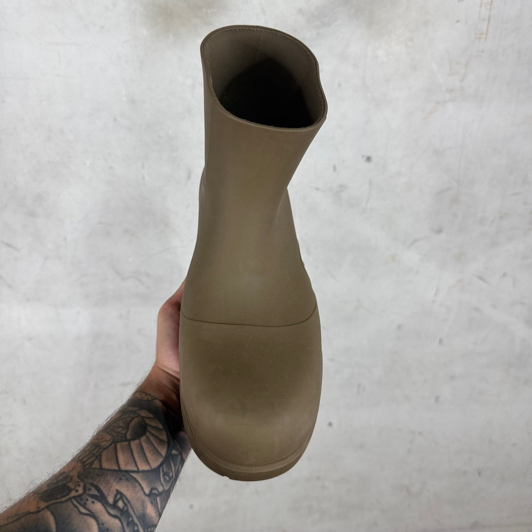 Bottega Veneta Brown Rubber Puddle Boots