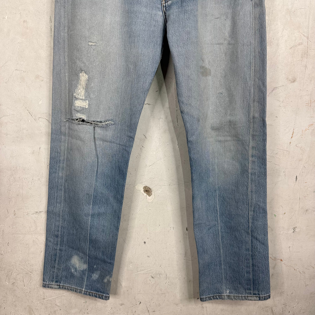 Vintage Levis 501 Lightwash Knee Rip Repair Jeans