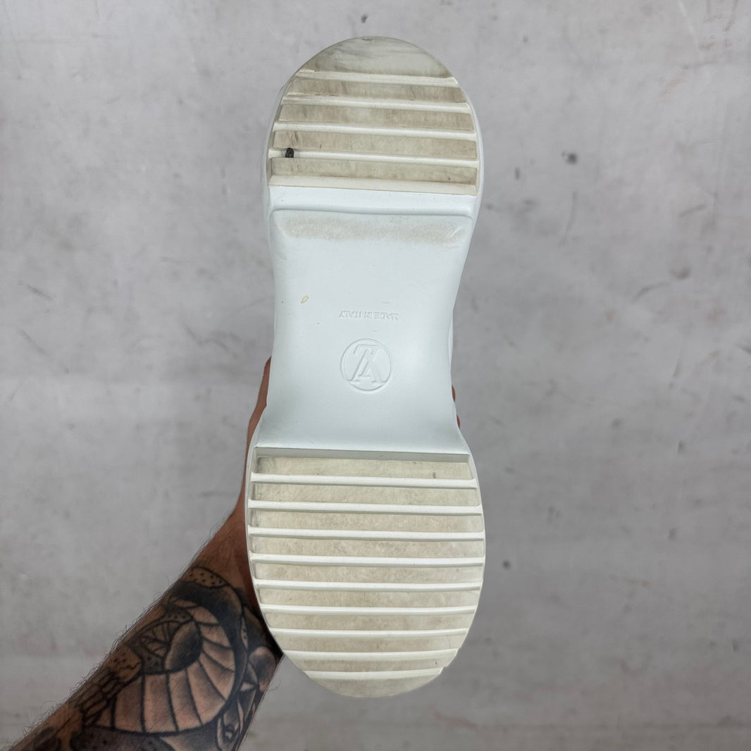 Louis Vuitton White/Monogram ArchLight
