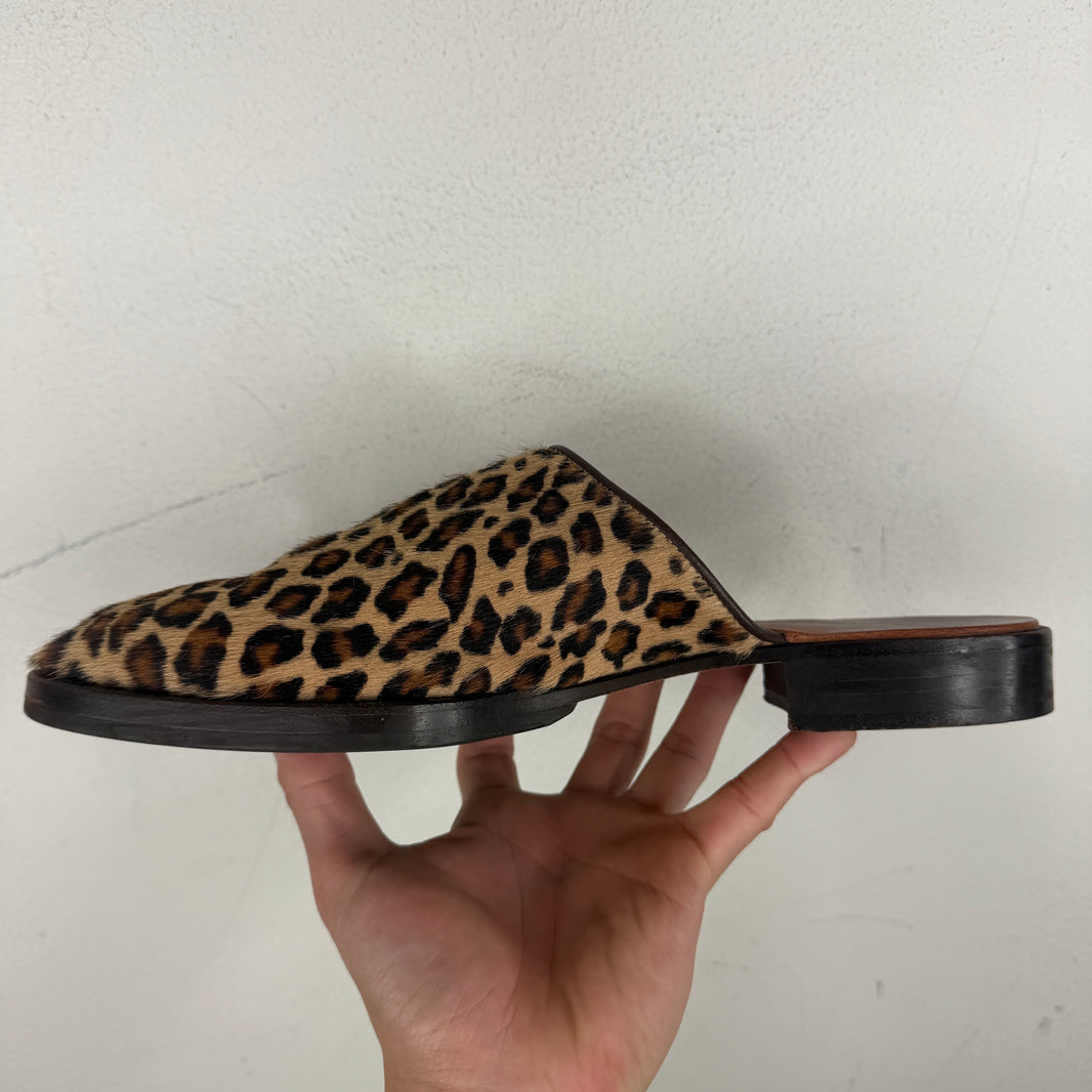 Hender Scheme Cheak Zoo Leopard Mules
