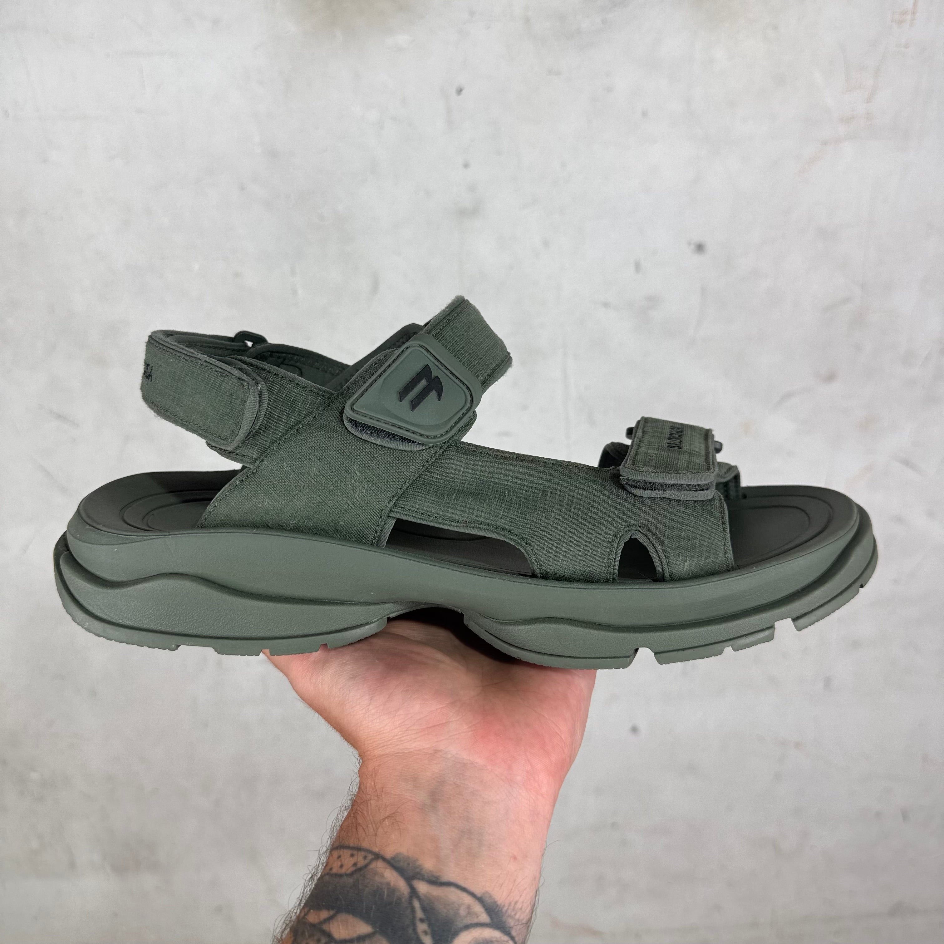 Balenciaga Olive Tourist Sandals – www.Lukes.store