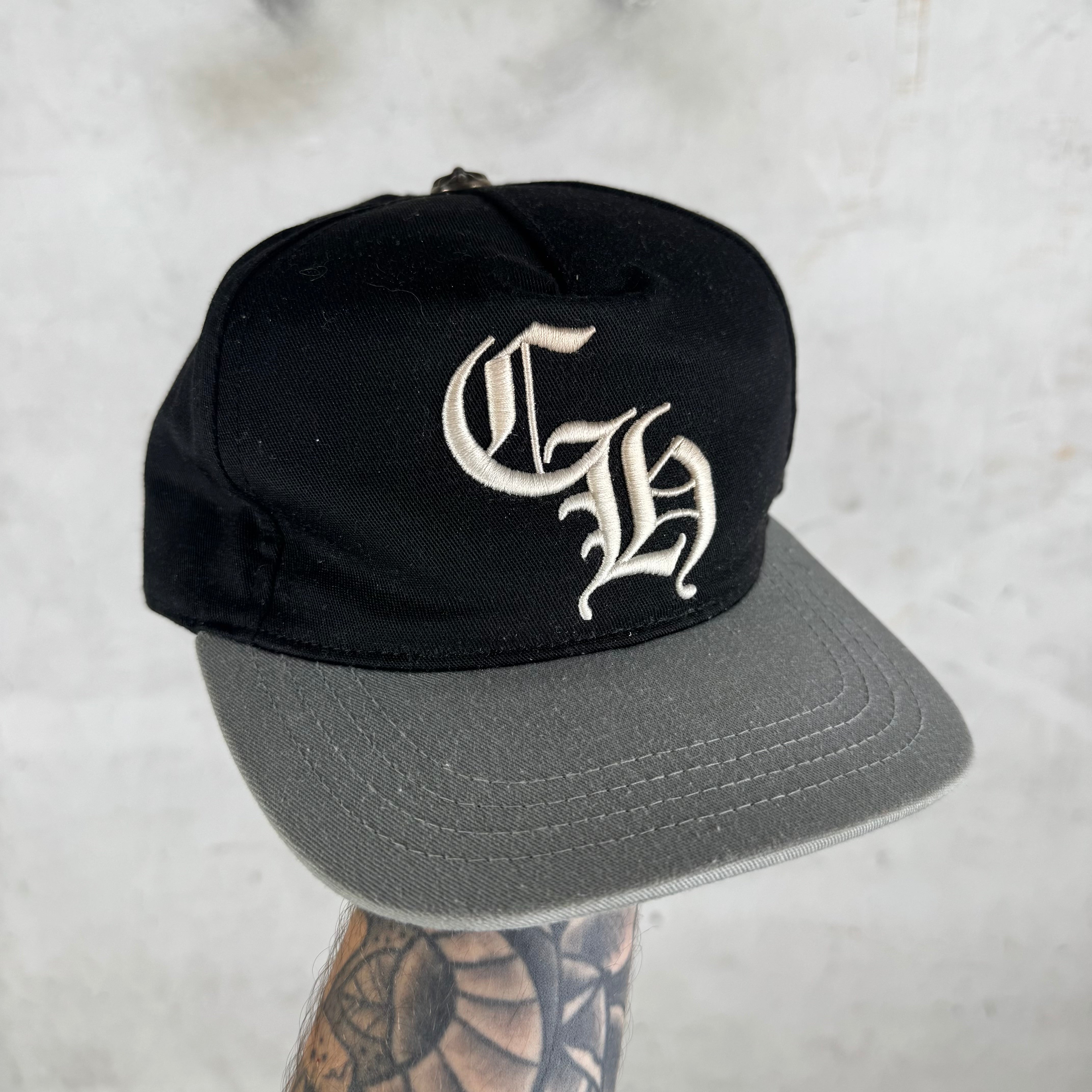 る*様 CHROME HEARTS メッシュキャップ グレー/ブラック Chrome Hearts CH Black/ Grey Hat – www.Lukes.store