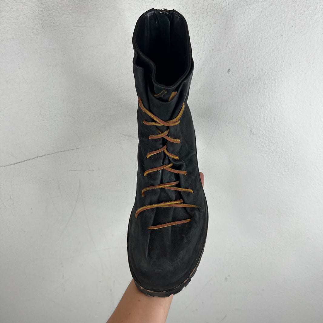 424 Black Laced Marathon Boots