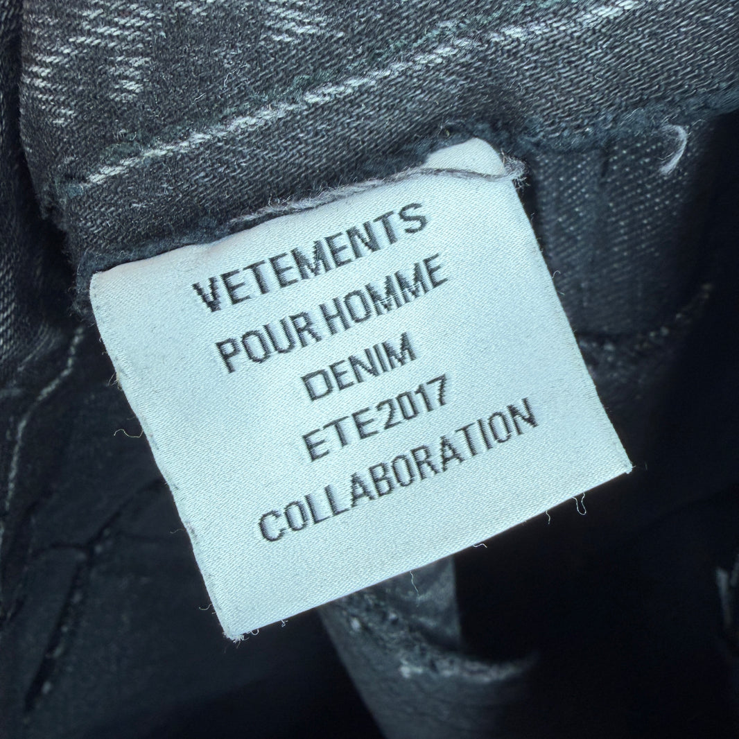 Vetements Levis Rebuilt Black Jeans