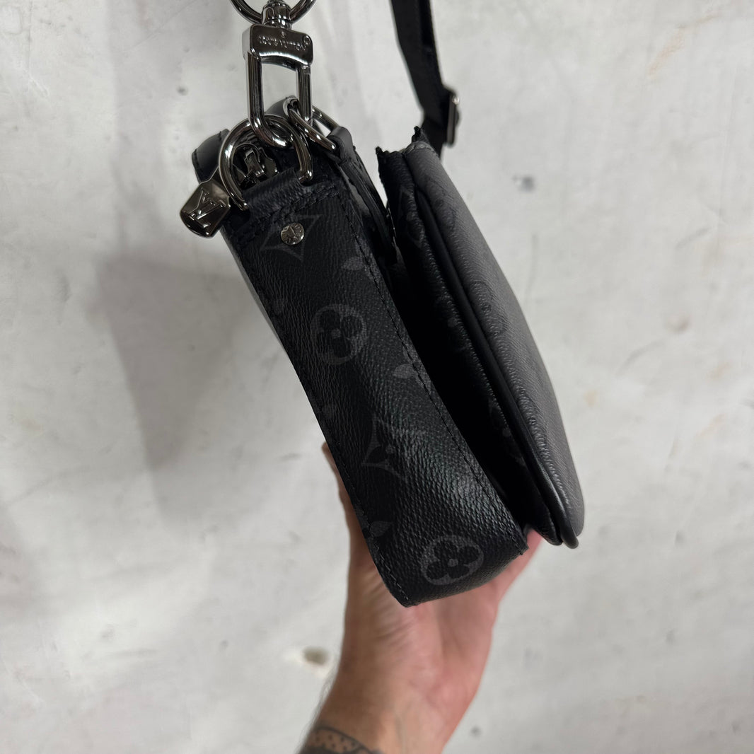 Louis Vuitton Trio Messenger Bag