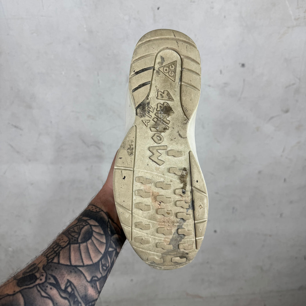 Nike x CDG White Mowabbs