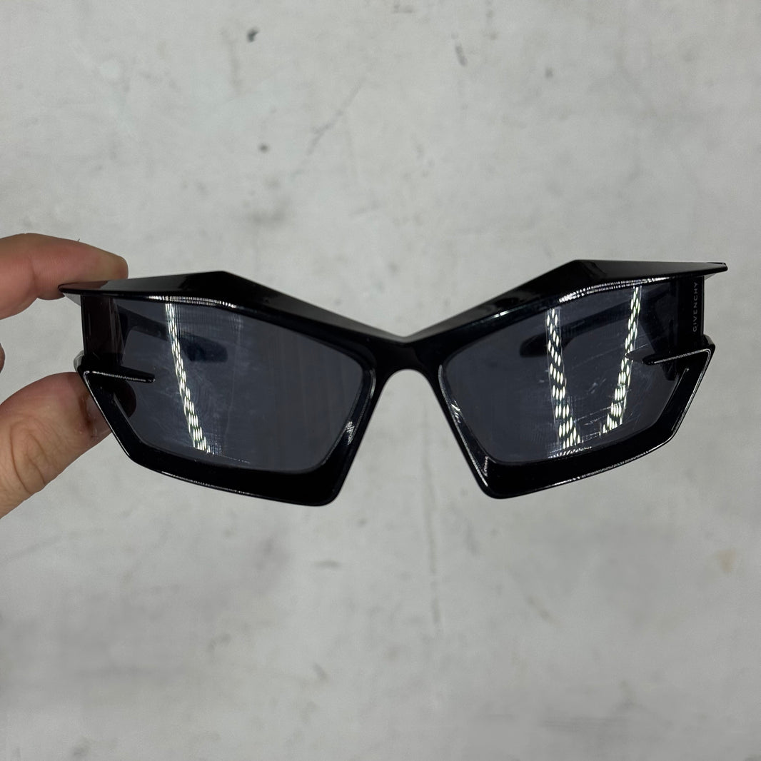Givenchy GV40049U Sunglasses