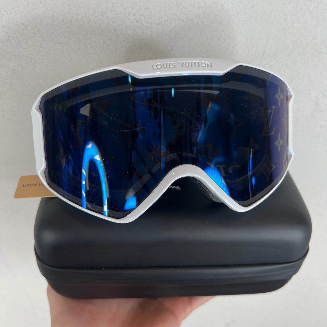 Louis Vuitton Monogram Ski Goggles –