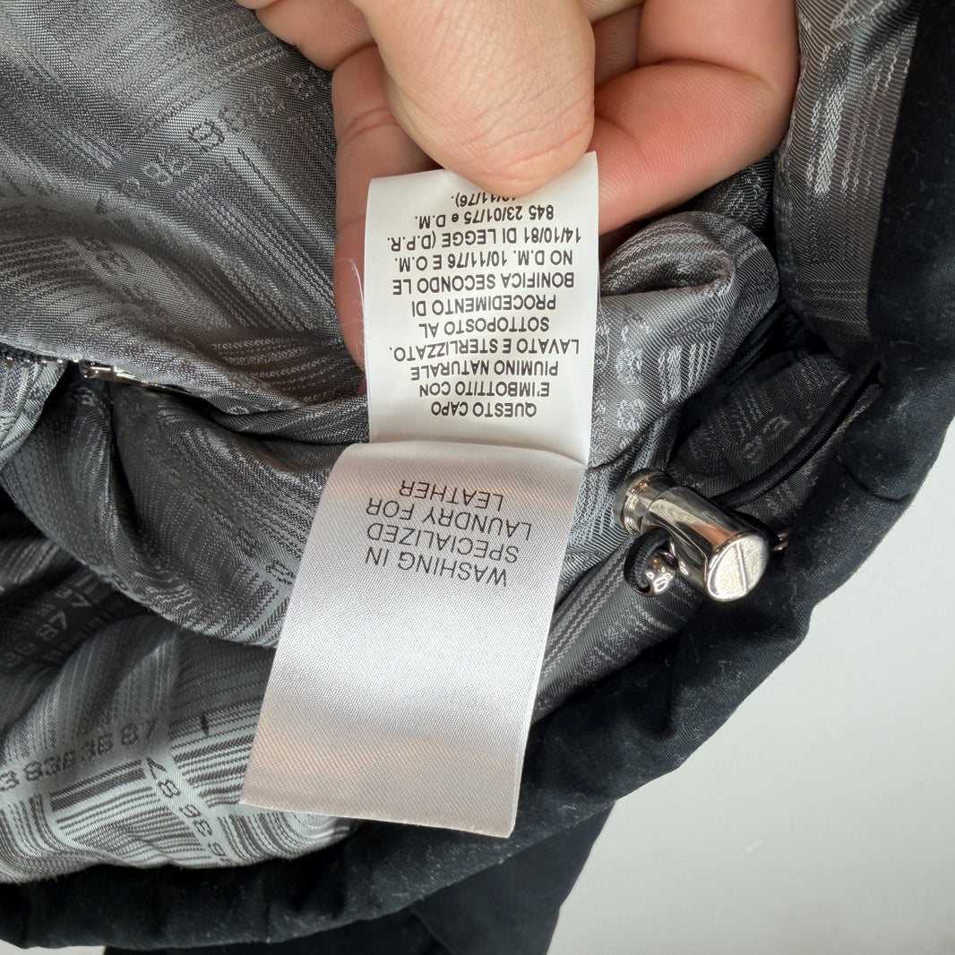 VETEMENTS Two Tone Feather Down Puffer Jacket