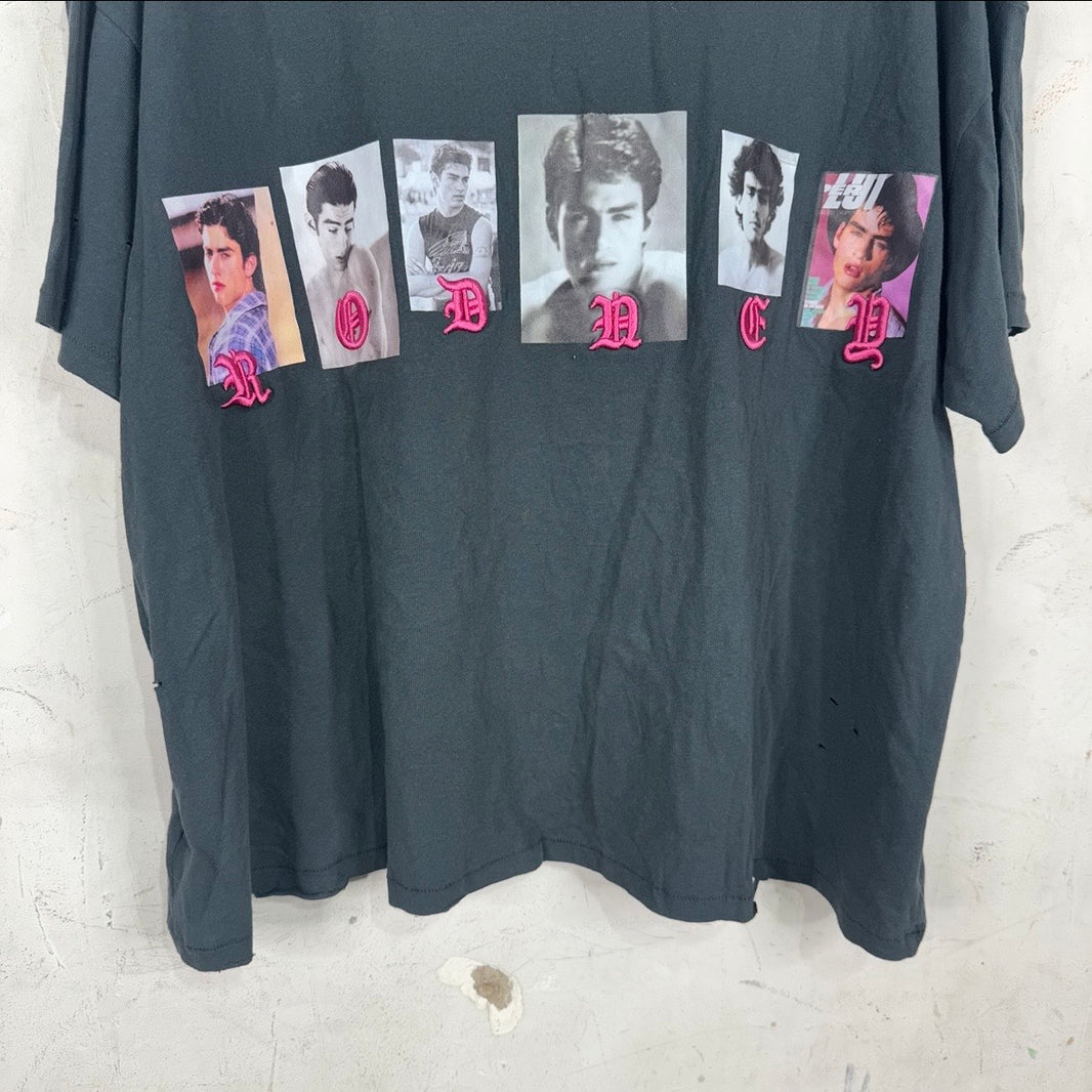 Paly Rodney Harvey Charm T-Shirt