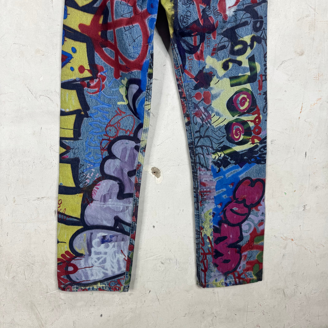 Vetements Slim Graffiti Jeans