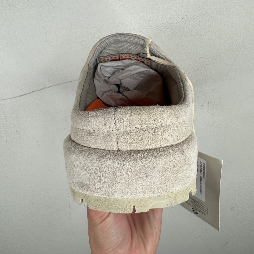 PDFCHANNEL White Mars Slippers