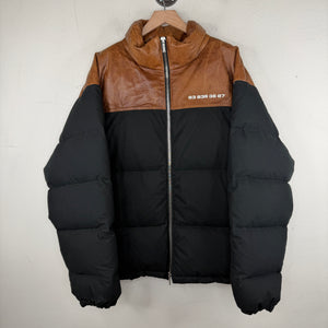 VETEMENTS Two Tone Feather Down Puffer Jacket
