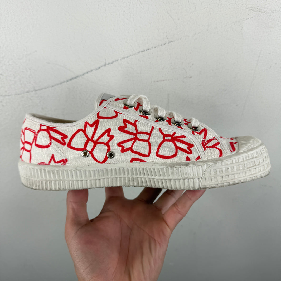 CDG Girl Bowtie Low Top Sneakers