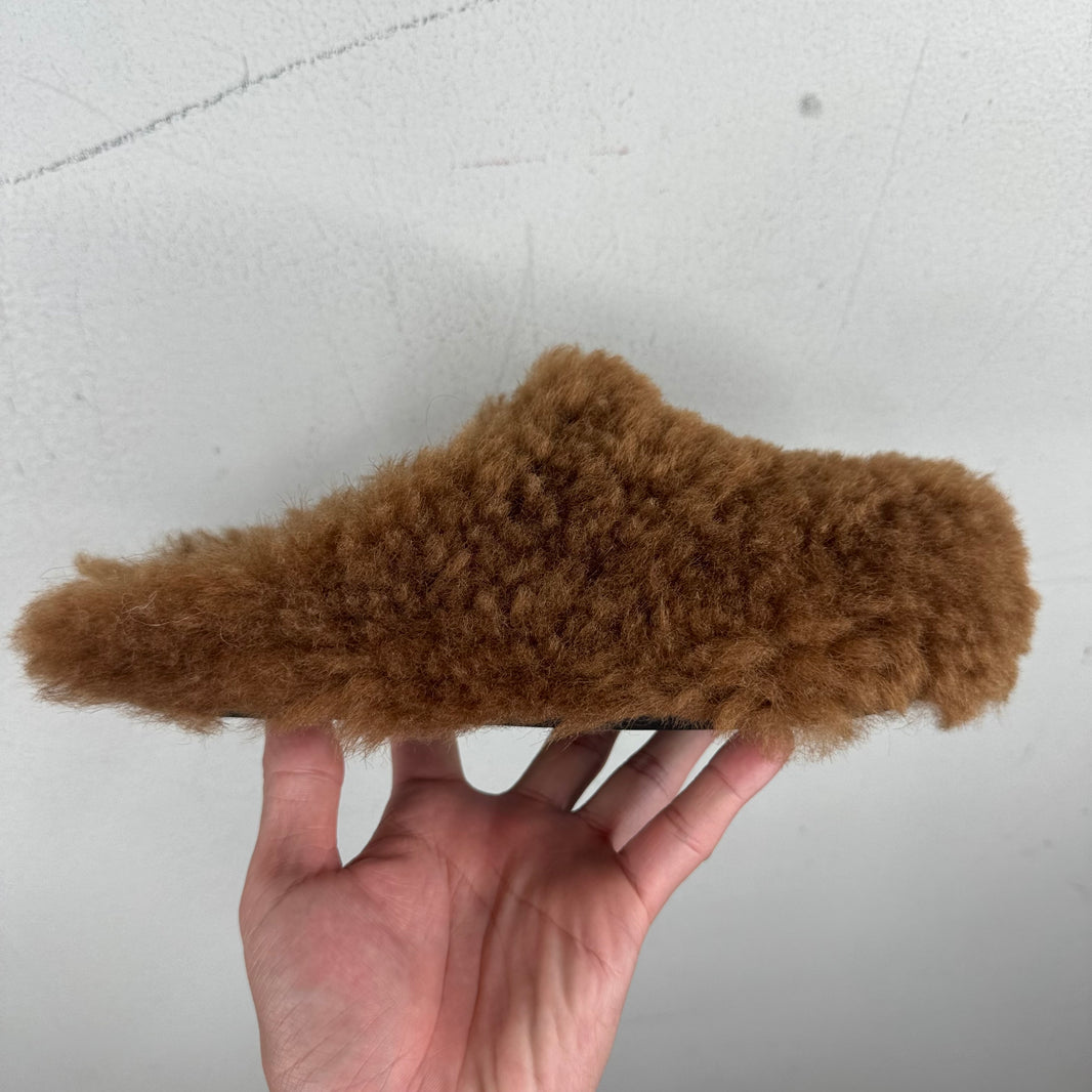 Marni Shearling Fussbett Slippers
