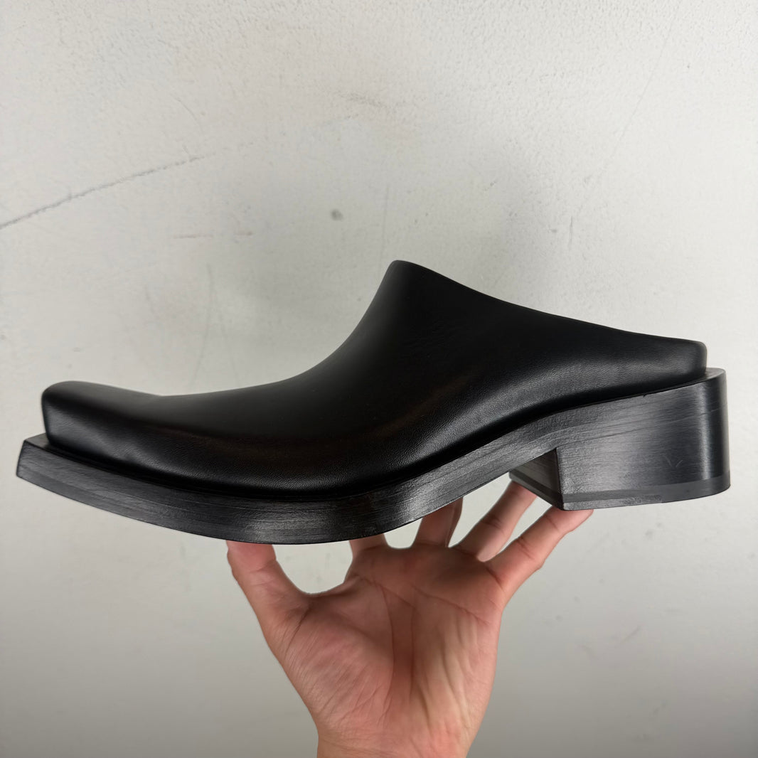 Balenciaga Santiago Mules