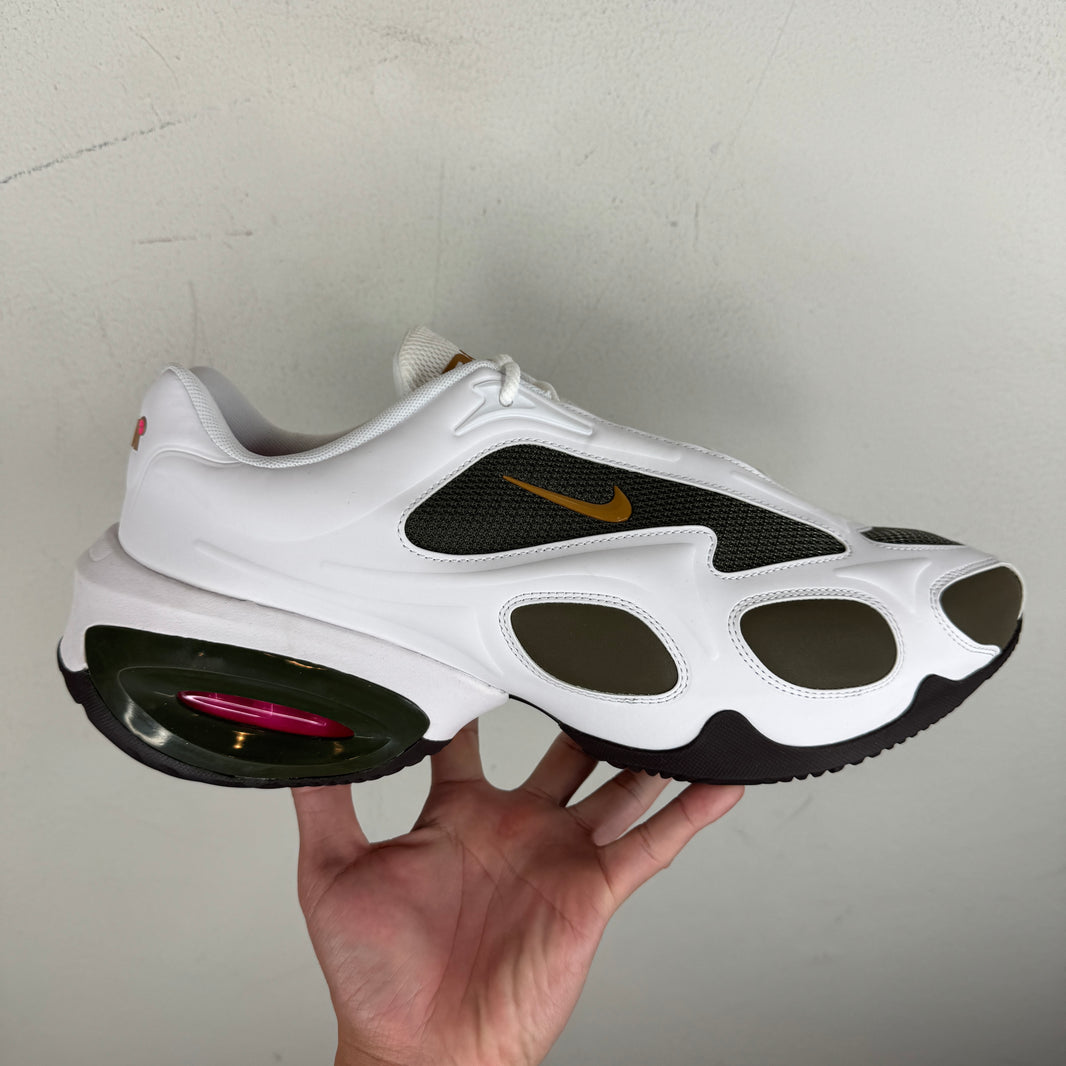 Nike Veneda Carter AM Muse Sneakers