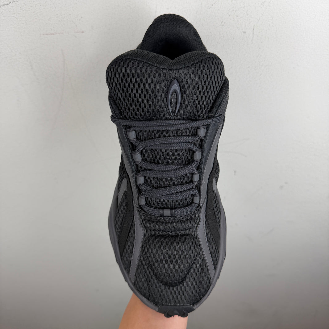 Type Various Zero Black Sneakers