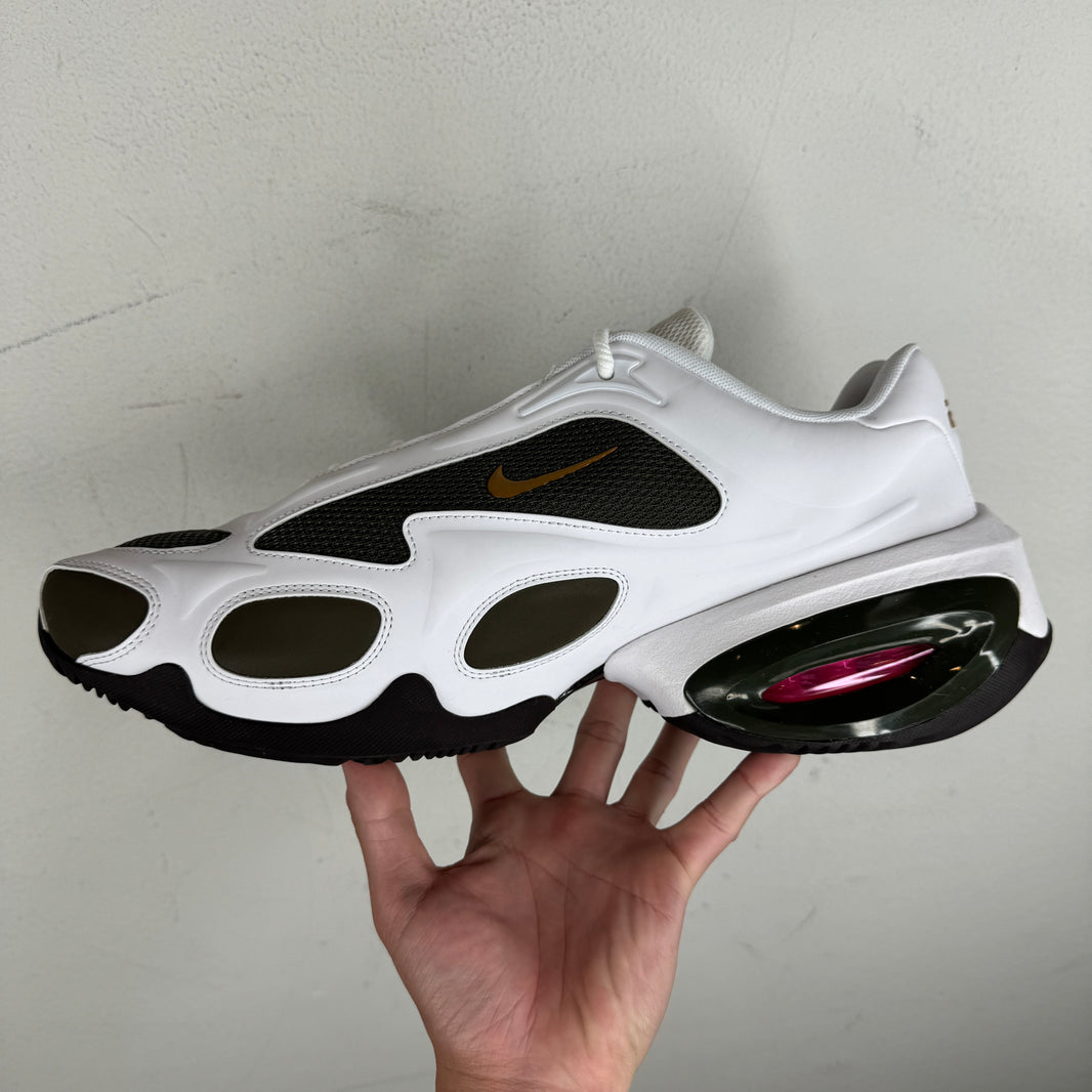 Nike Veneda Carter AM Muse Sneakers