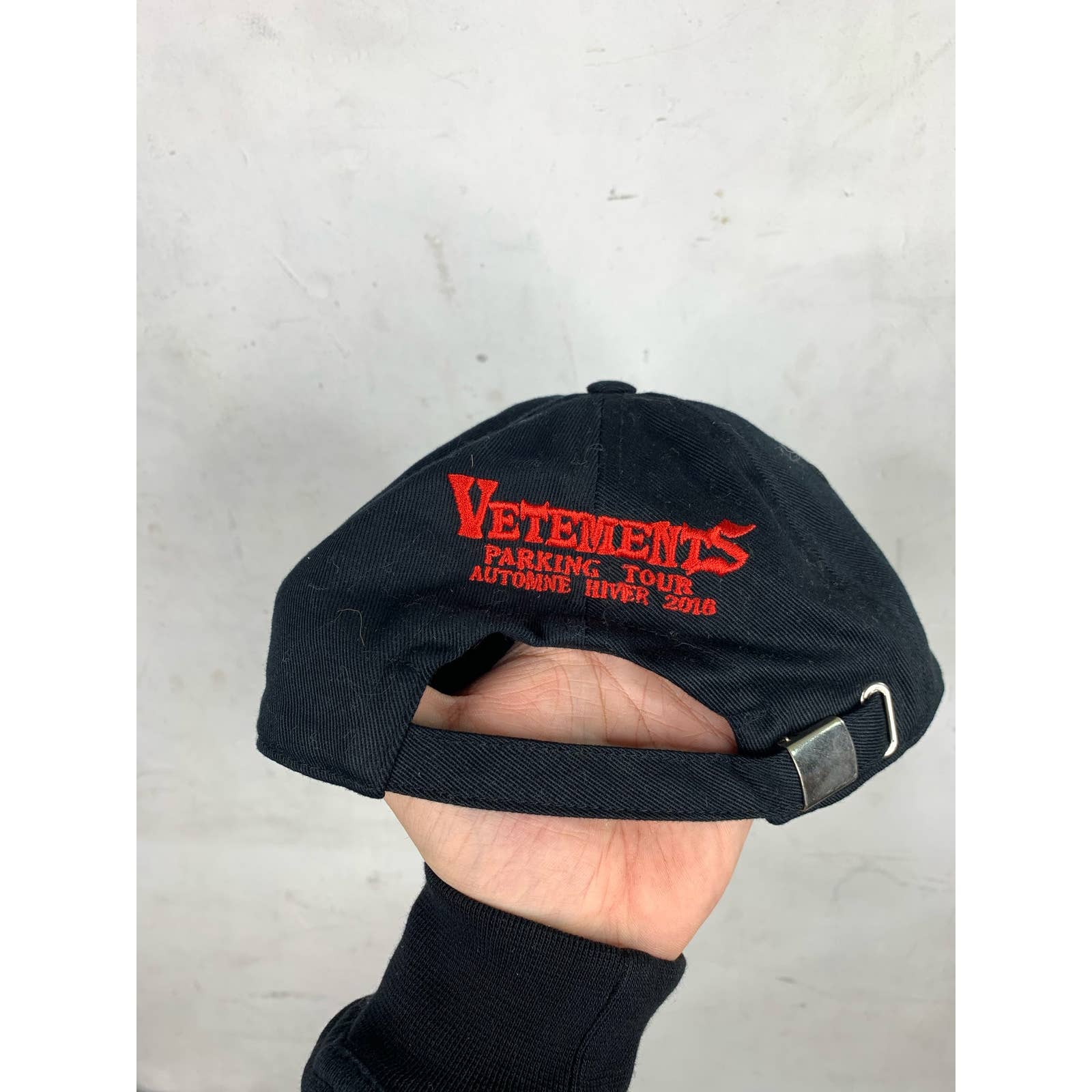 Vetements Back Logo Hat