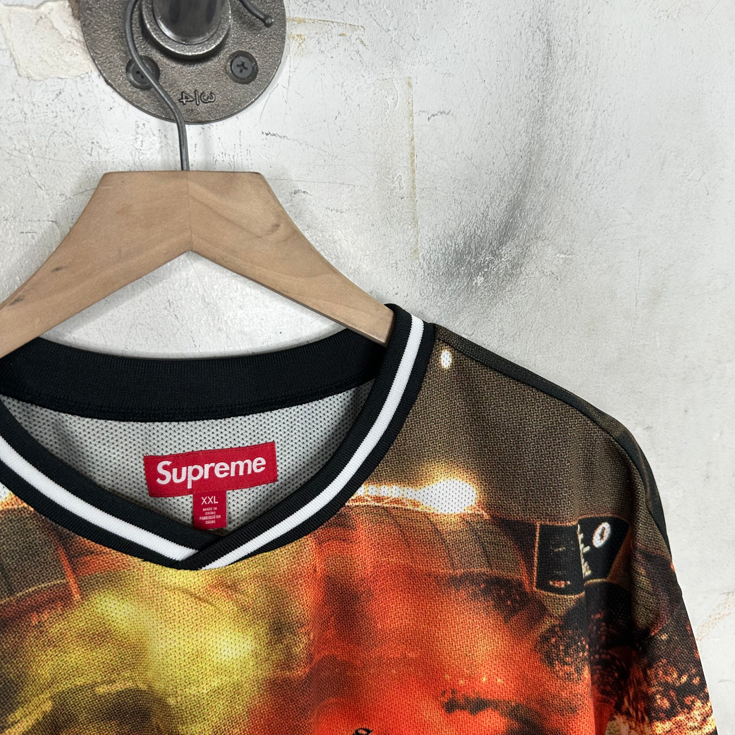ウェア Supreme Vinci Per Noi Soccer Jersey Supreme Vinci Per Noi Soccer Jersey 