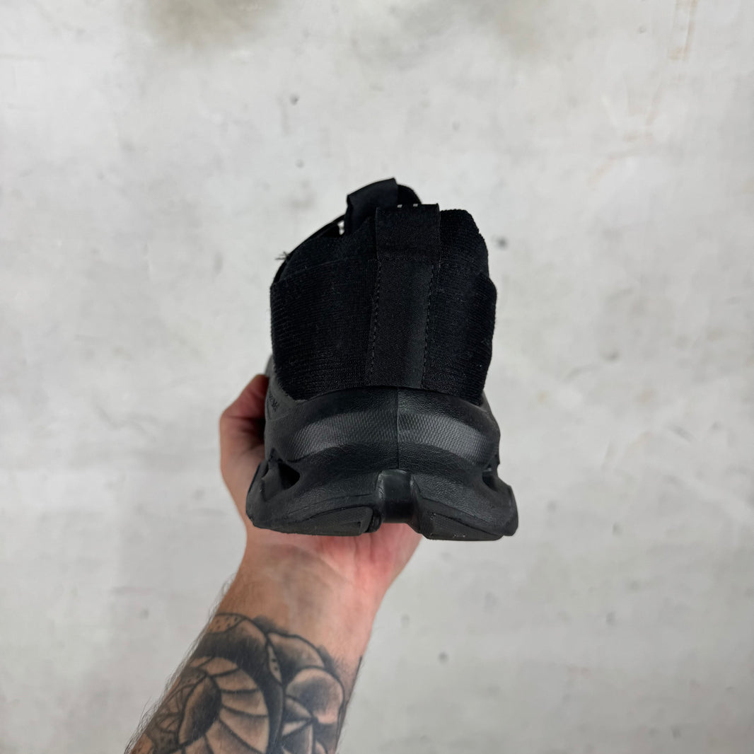 Loewe x ON Cloudtilt Black
