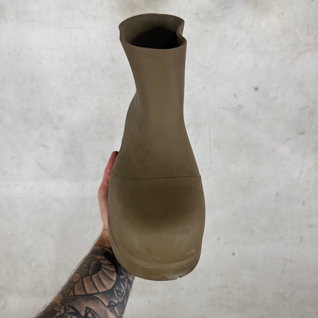 Bottega Veneta Brown Rubber Puddle Boots