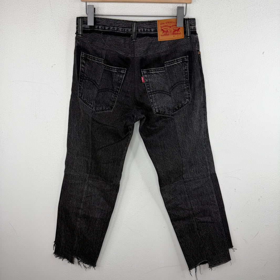 Vetements Levis Rebuilt Black Jeans