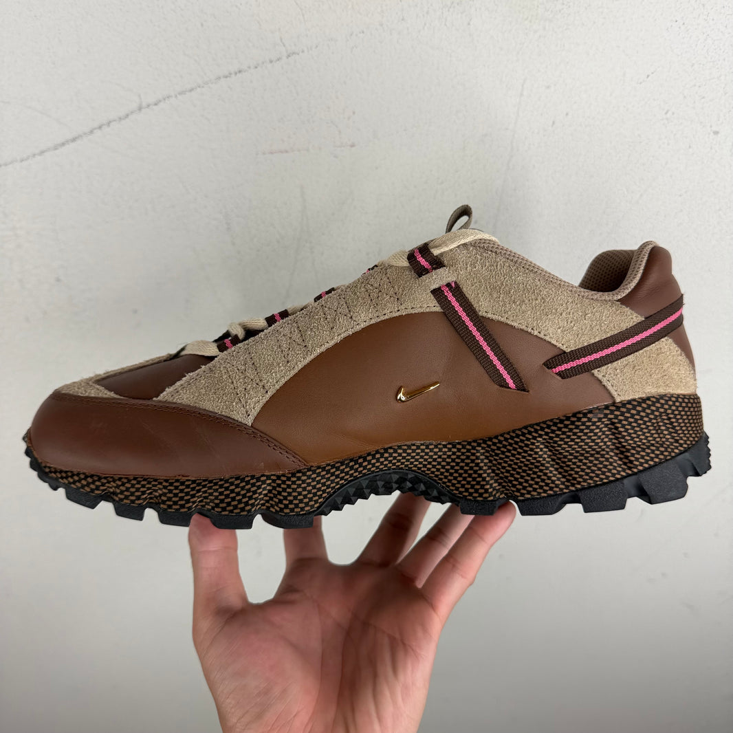 Nike Jacquemus Humara Sneakers