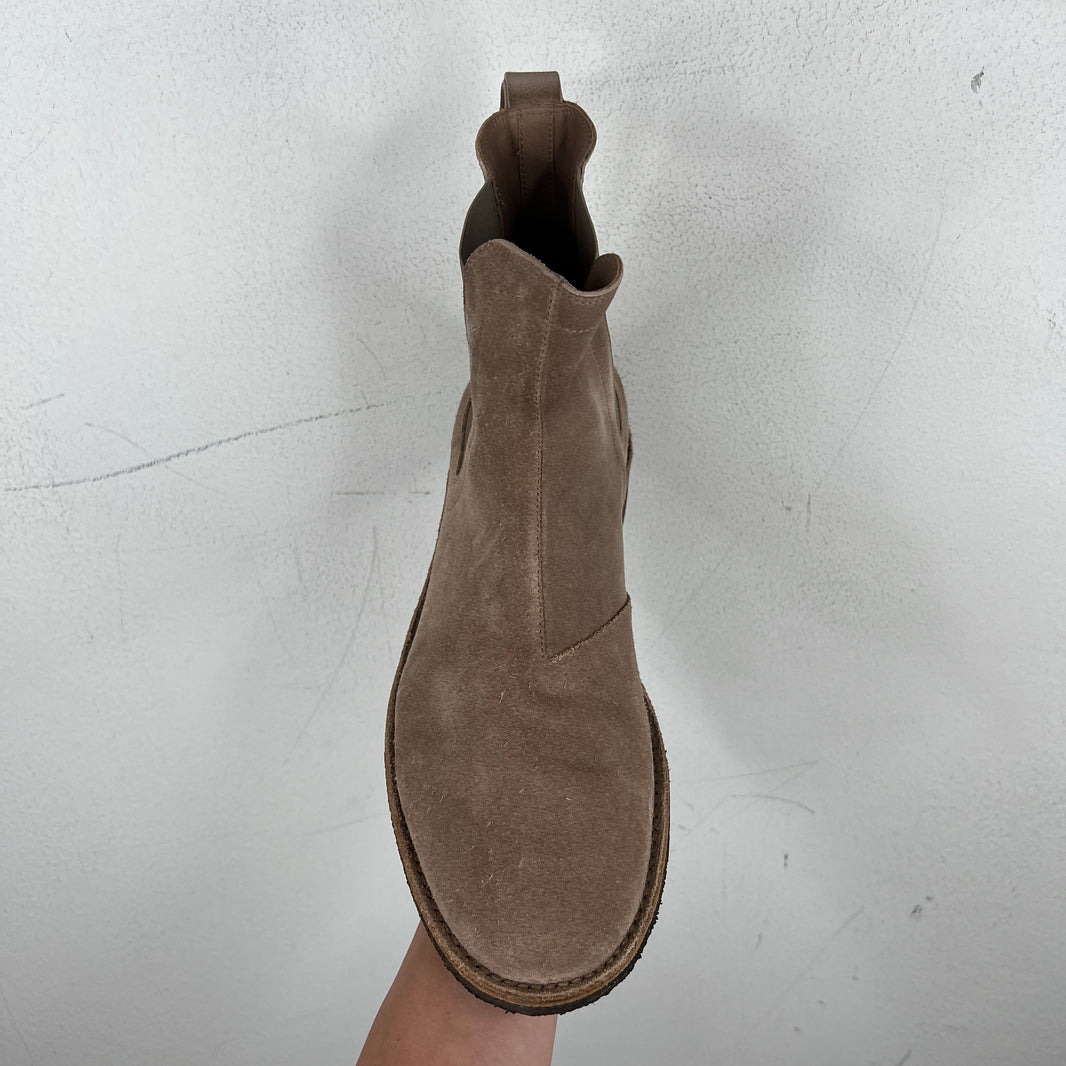 Bottega Veneta Grey Suede Chelsea Boots