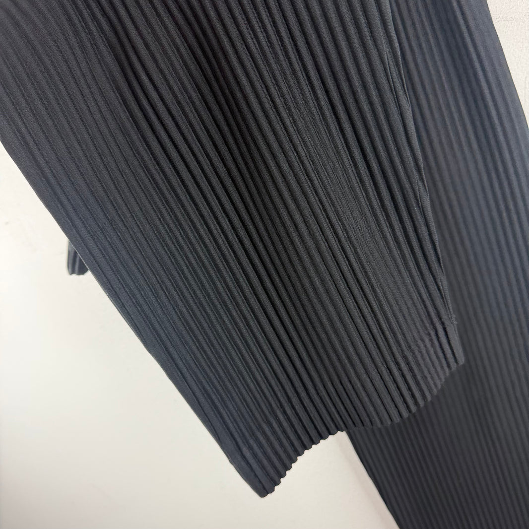Issey Miyake Black Pleated Pants