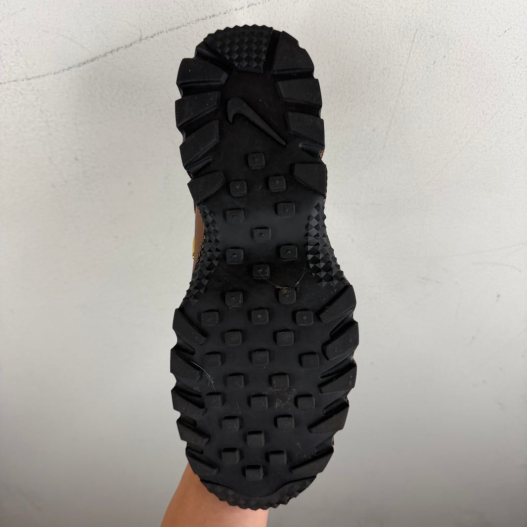 Nike Jacquemus Humara Sneakers