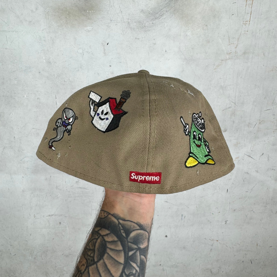 Supreme Beige S Characters Fitted
