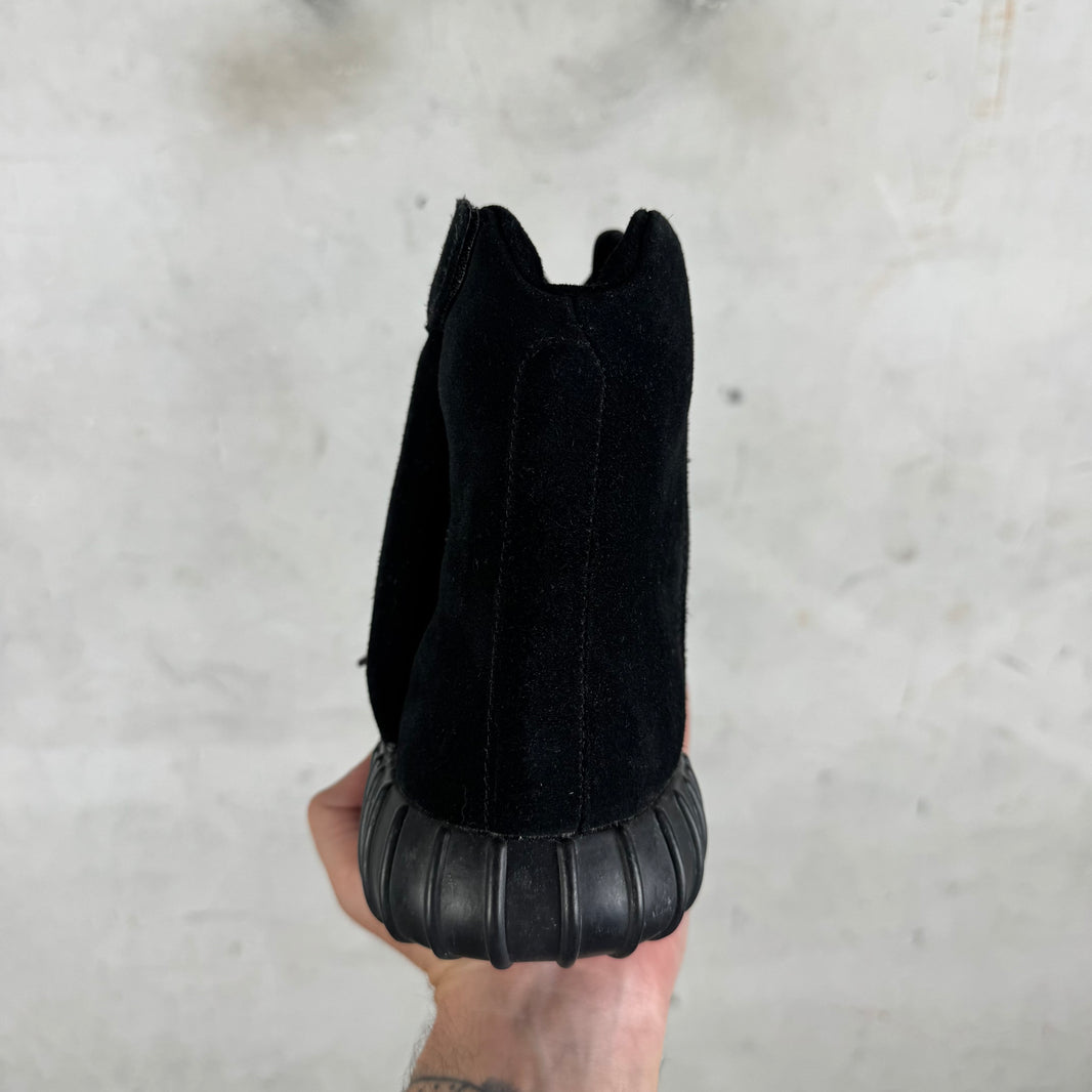 Yeezy Pirate Black 750