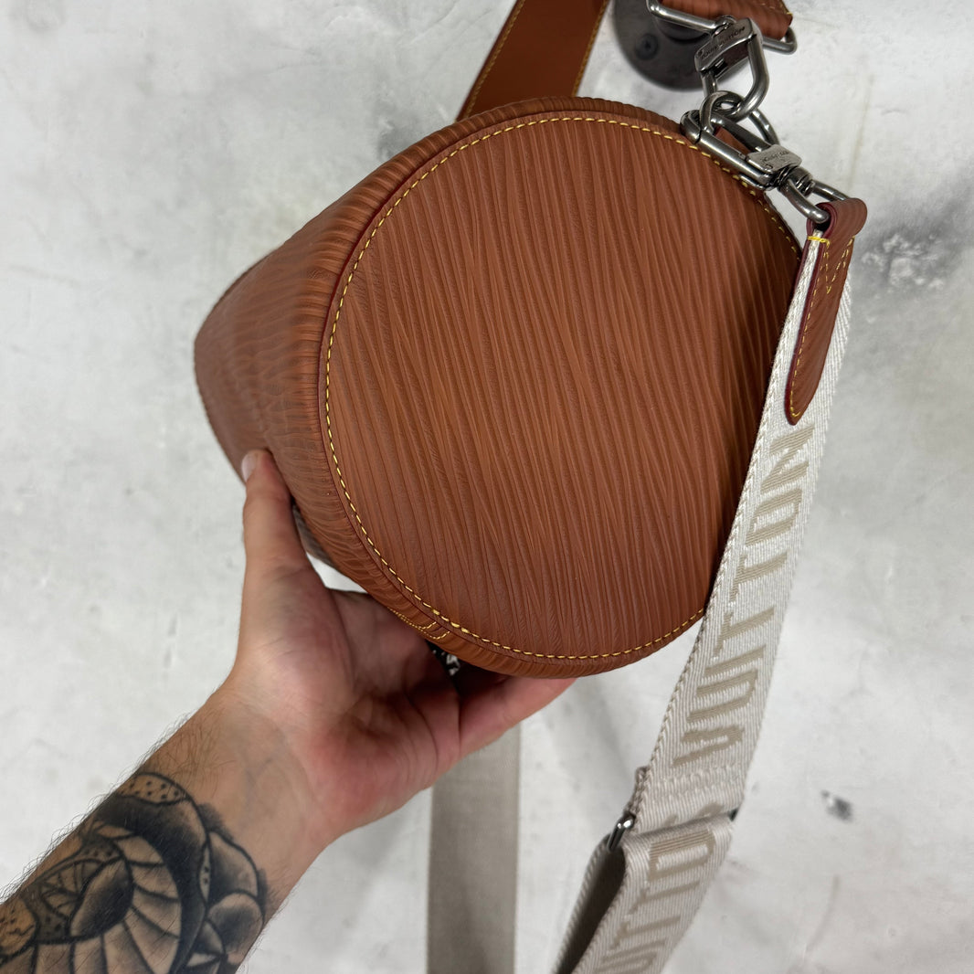 Louis Vuitton Homme 2023 Epi Leather Barrel Bag