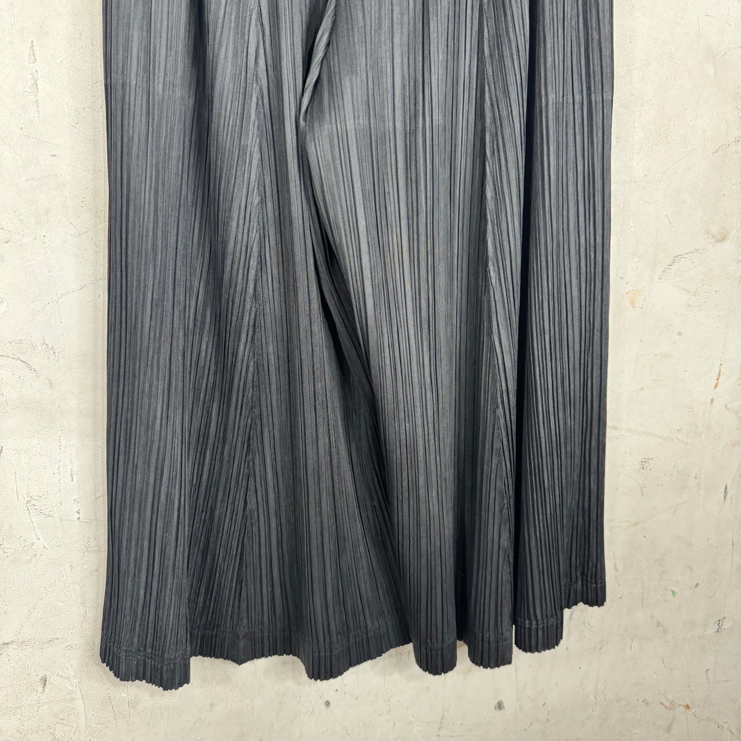 Issey Miyake Pleats Please Black Capris