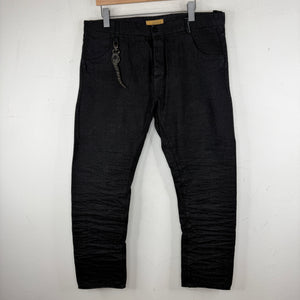 Layer0 Keychain Jeans