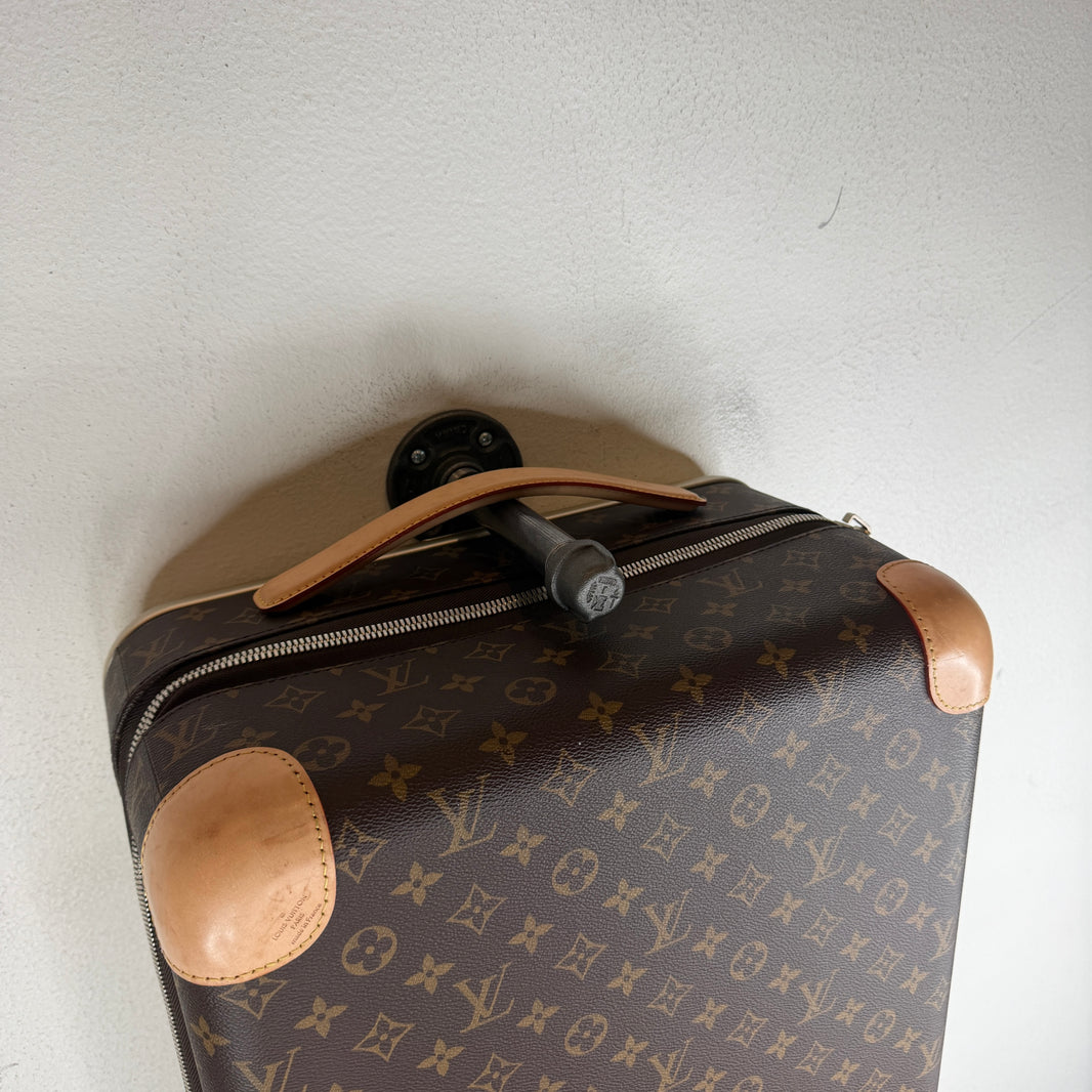 Louis Vuitton Monogram Roller Carry On Suitcase