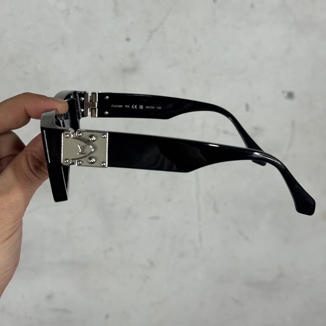 Louis Vuitton Black Clash Sunglasses