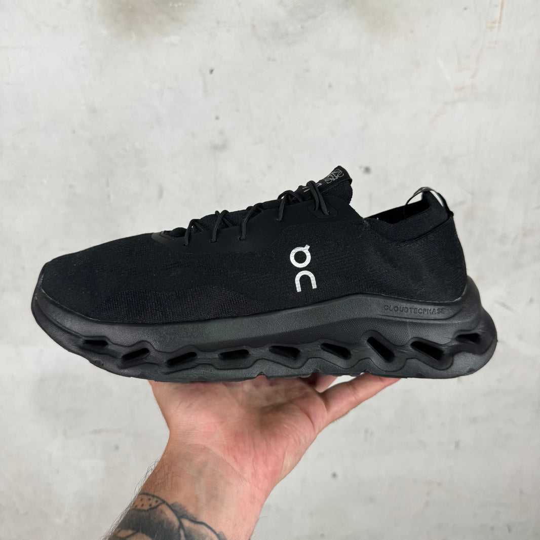 Loewe x ON Cloudtilt Black