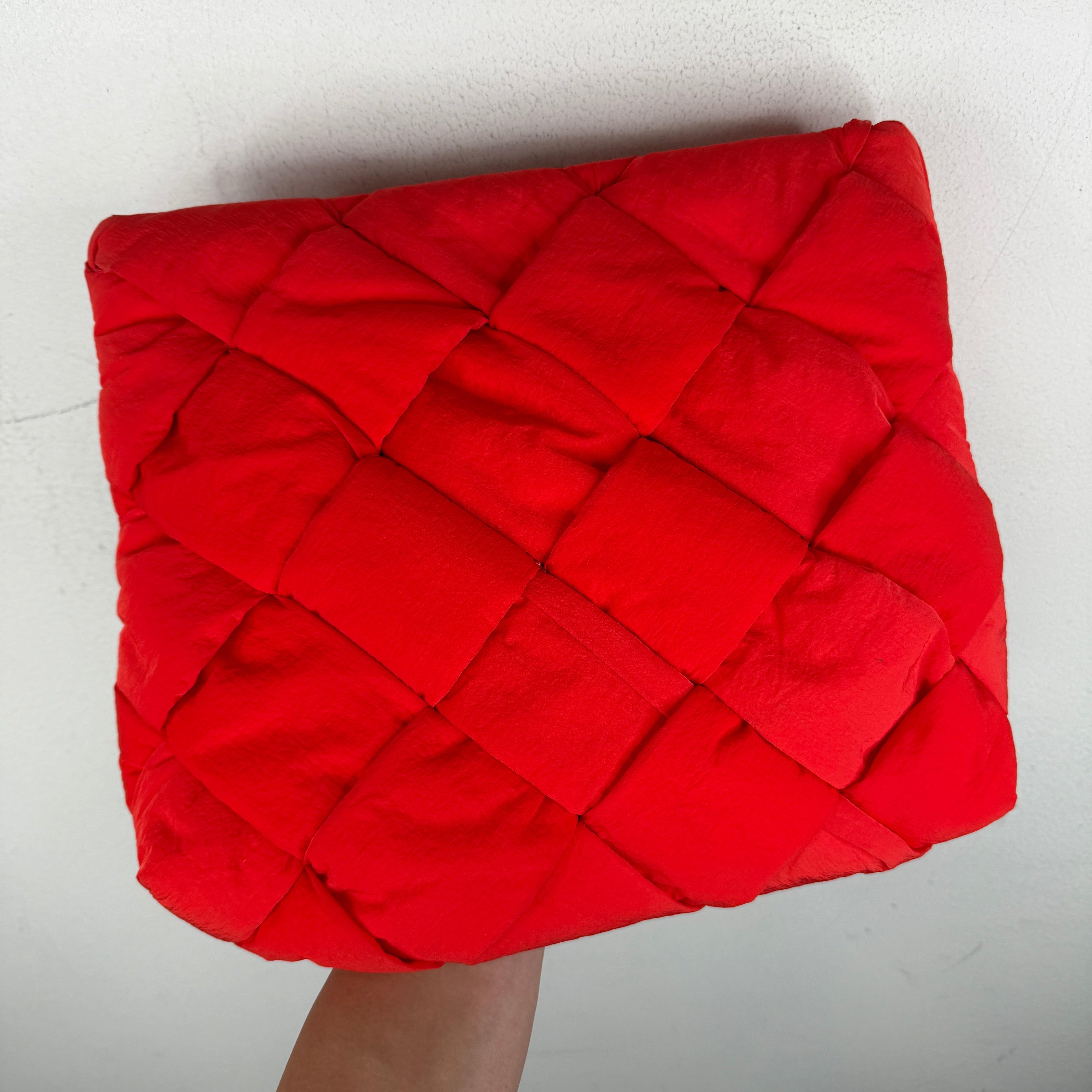 Bottega Veneta Cassette Red Clutch Bag – www.Lukes.store