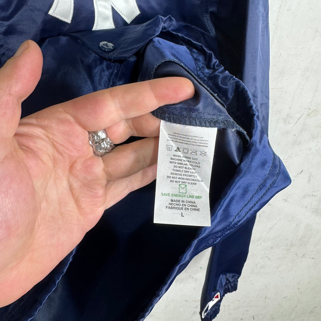 Supreme x Majestic Yankees Hooded Winbreaker