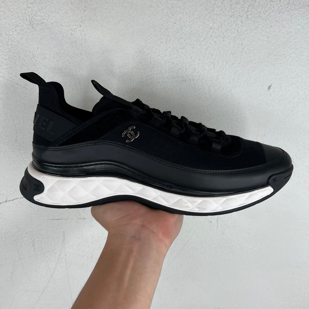 Chanel Velvet/Calfskin Mixed Fiber Runner Sneakers