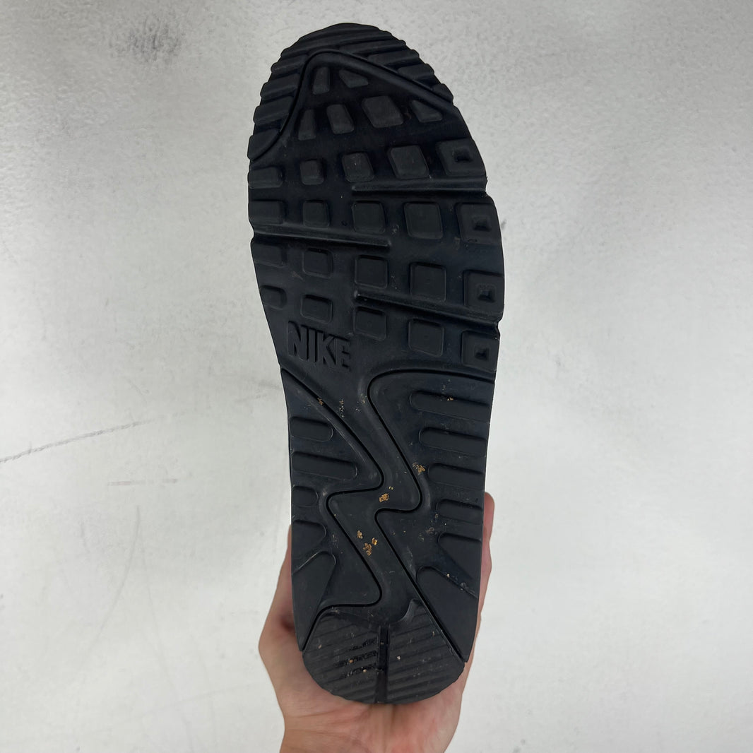 Nike Slawn AM90 Sneakers