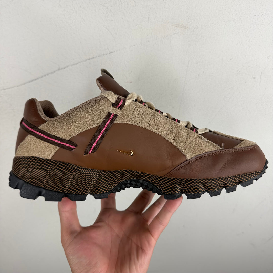 Nike Jacquemus Humara Sneakers